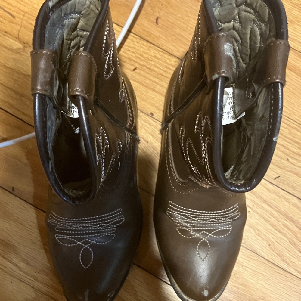 Kids Brown Western Boots with Stitching eb